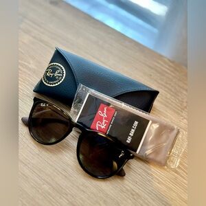 Ray-Ban Erika Sunglasses - Brown/Tortoise with case
